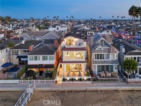 1105 N Bay Front , Newport Beach, CA