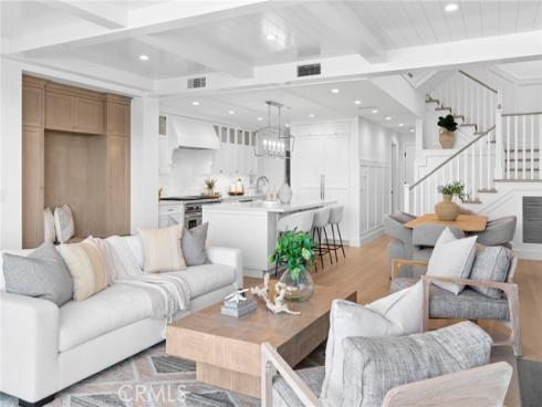 1105 N Bay Front , Newport Beach, CA