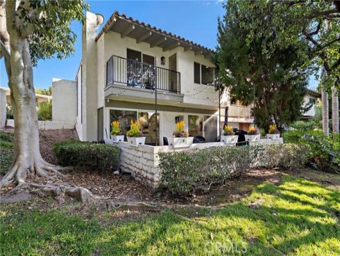 526 Vista Grande , Newport Beach, CA