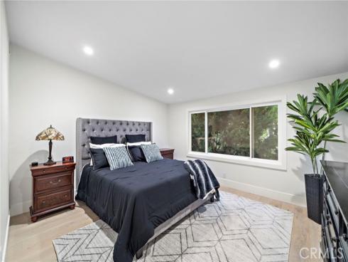 526 Vista Grande , Newport Beach, CA
