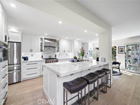 526 Vista Grande , Newport Beach, CA