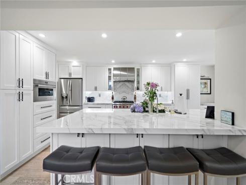 526 Vista Grande , Newport Beach, CA