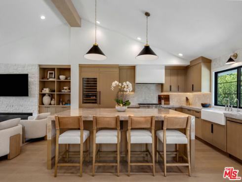 912 Aleppo Street, Newport Beach, CA
