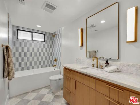 912 Aleppo Street, Newport Beach, CA