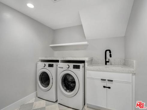 912 Aleppo Street, Newport Beach, CA