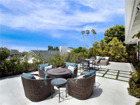 927 Bellis Street, Newport Beach, CA