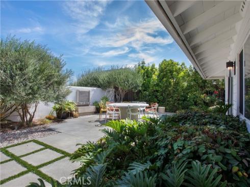 927 Bellis Street, Newport Beach, CA