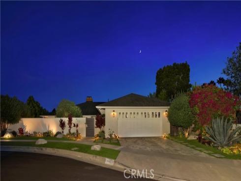 927 Bellis Street, Newport Beach, CA