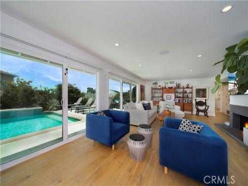 927 Bellis Street, Newport Beach, CA
