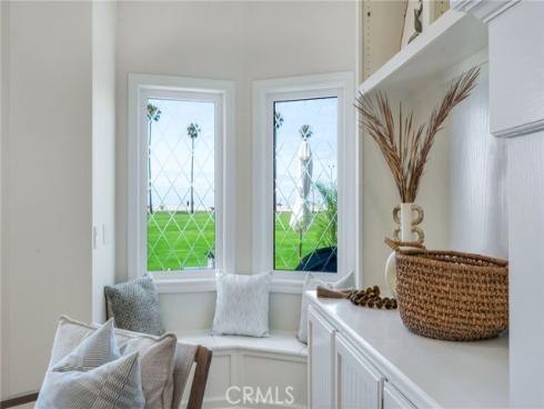 920 E Oceanfront , Newport Beach, CA