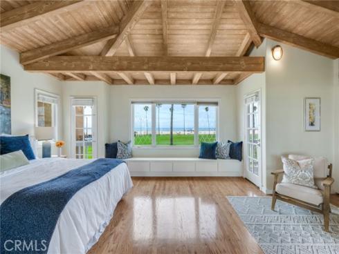 920 E Oceanfront , Newport Beach, CA