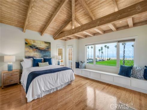 920 E Oceanfront , Newport Beach, CA