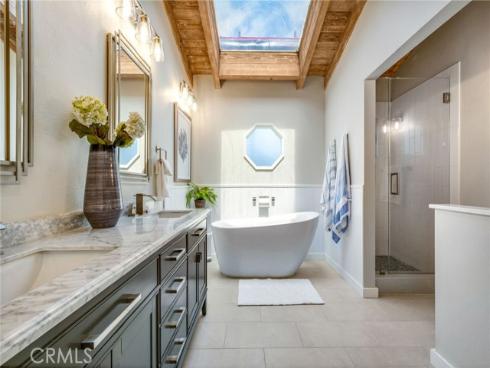 920 E Oceanfront , Newport Beach, CA