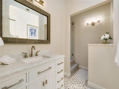 920 E Oceanfront , Newport Beach, CA