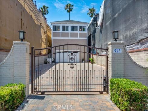 920 E Oceanfront , Newport Beach, CA