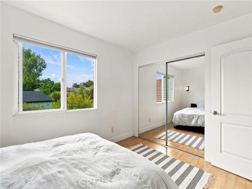 1000 Dover Drive, Newport Beach, CA