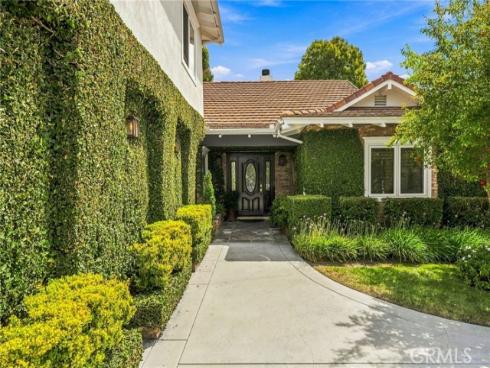 1000 Dover Drive, Newport Beach, CA