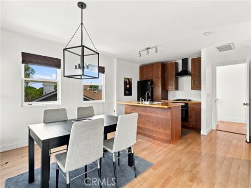 1000 Dover Drive, Newport Beach, CA