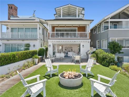 928 E. Balboa Boulevard