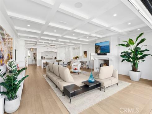 928 E Balboa Boulevard, Newport Beach, CA