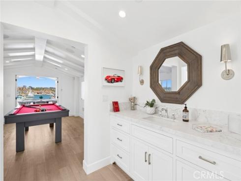 928 E Balboa Boulevard, Newport Beach, CA