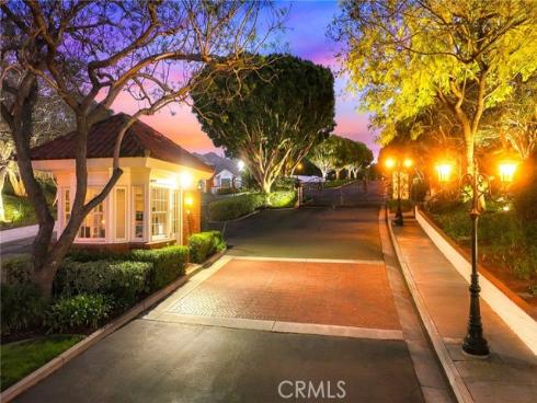 57  Hillsdale  , Newport Beach, CA