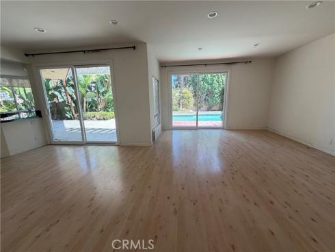 10  Rue Valbonne  , Newport Beach, CA