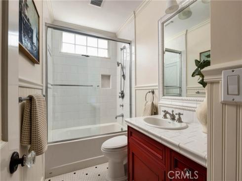 333 Pirate Road , Newport Beach, CA