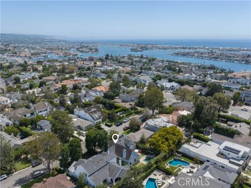333  Pirate Road  , Newport Beach, CA