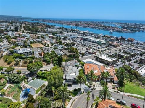 2907  Cliff   Drive, Newport Beach, CA