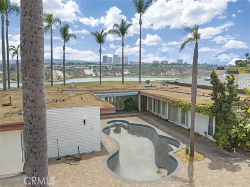 1542 Galaxy Drive , Newport Beach, CA