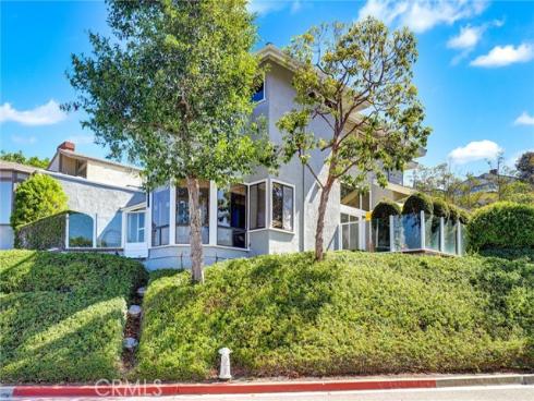 1 Saint Tropez , Newport Beach, CA