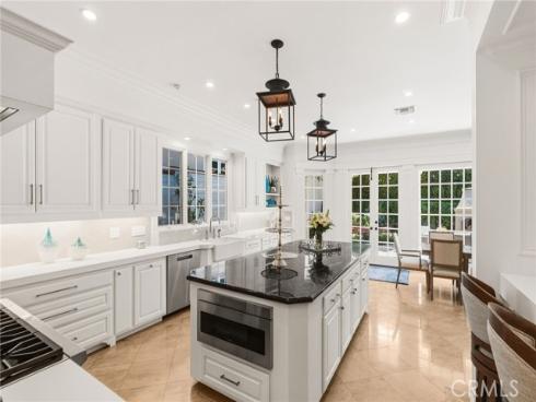 3 Barrenger Court , Newport Beach, CA