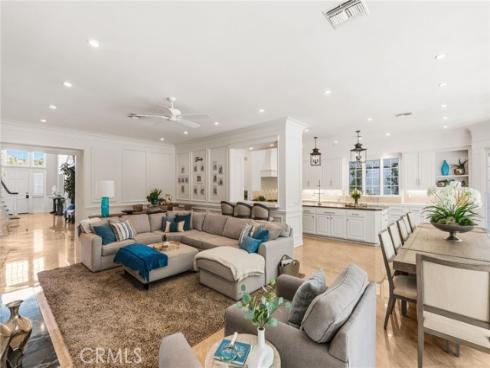 3 Barrenger Court , Newport Beach, CA