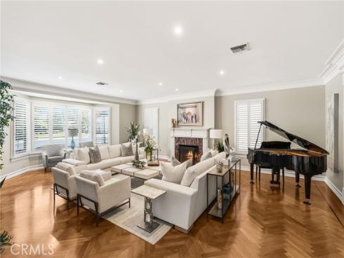 3 Barrenger Court , Newport Beach, CA