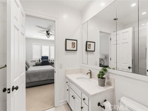 3 Barrenger Court , Newport Beach, CA