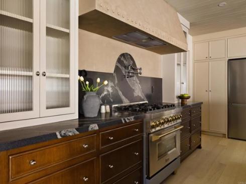 1812 Highland Dr , Newport Beach, CA