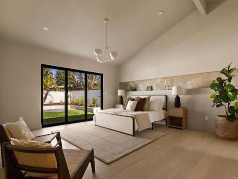 1812 Highland Dr , Newport Beach, CA