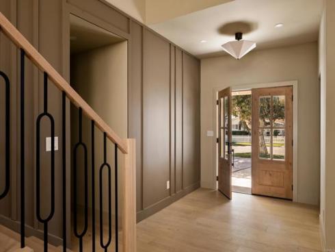 1812 Highland Dr , Newport Beach, CA