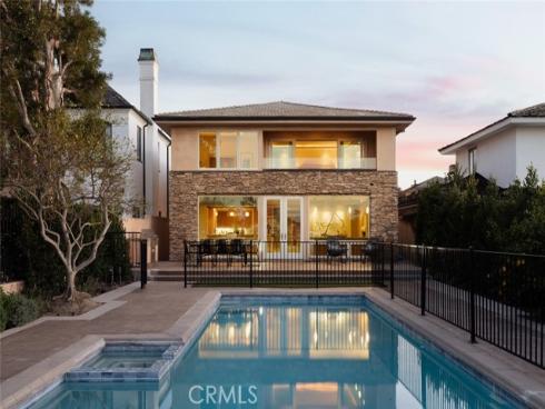 12 Harbor Island , Newport Beach, CA