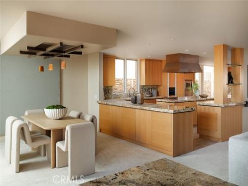 12 Harbor Island , Newport Beach, CA