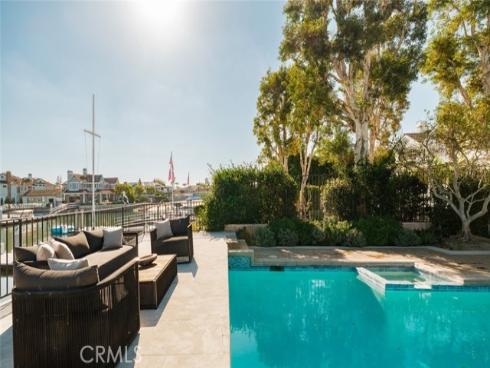 12 Harbor Island , Newport Beach, CA