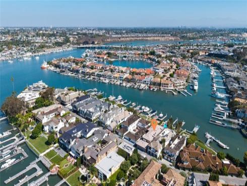 12 Harbor Island , Newport Beach, CA