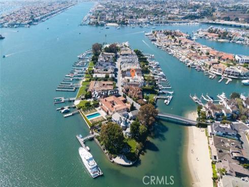 12 Harbor Island , Newport Beach, CA