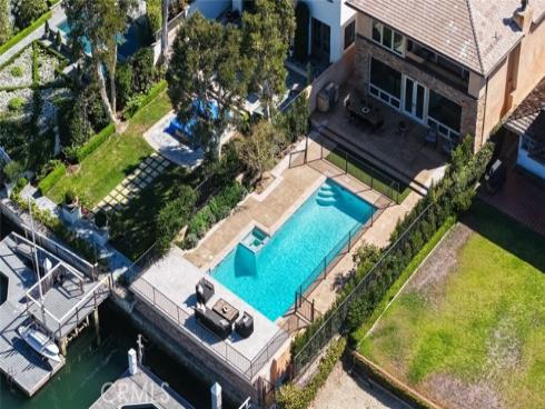 12 Harbor Island , Newport Beach, CA