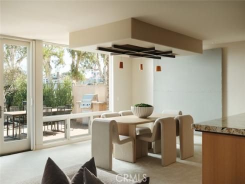 12 Harbor Island , Newport Beach, CA