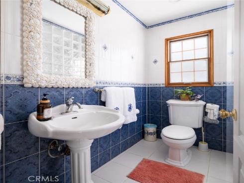 1444 W Bay , Newport Beach, CA