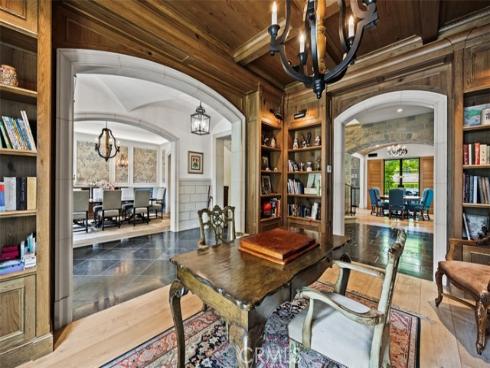 7 Oakmont Lane, Newport Beach, CA