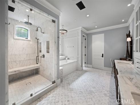 7 Oakmont Lane, Newport Beach, CA