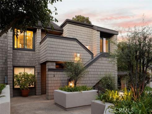 2 Canyon Island , Newport Beach, CA